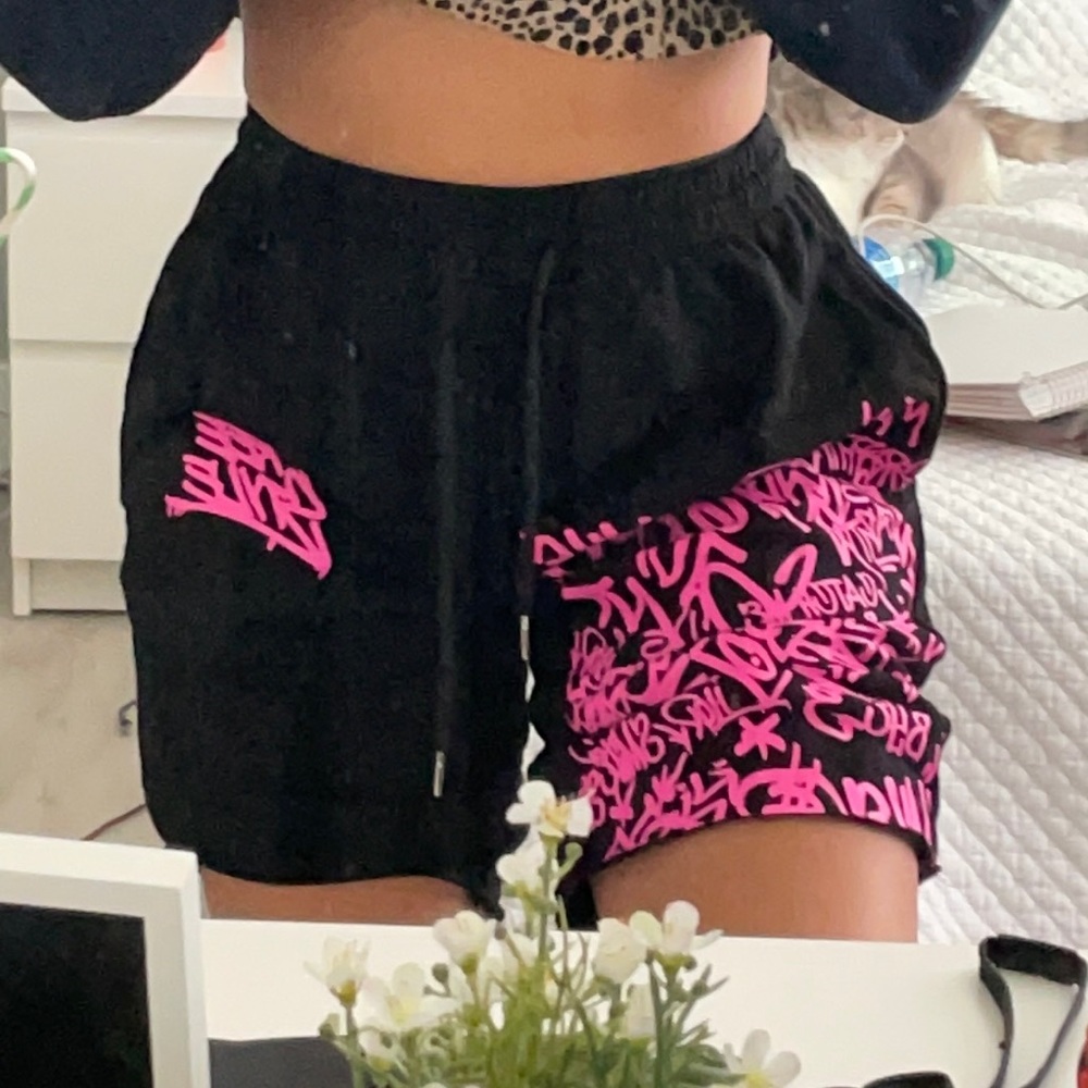 Black Adika Sweatshorts